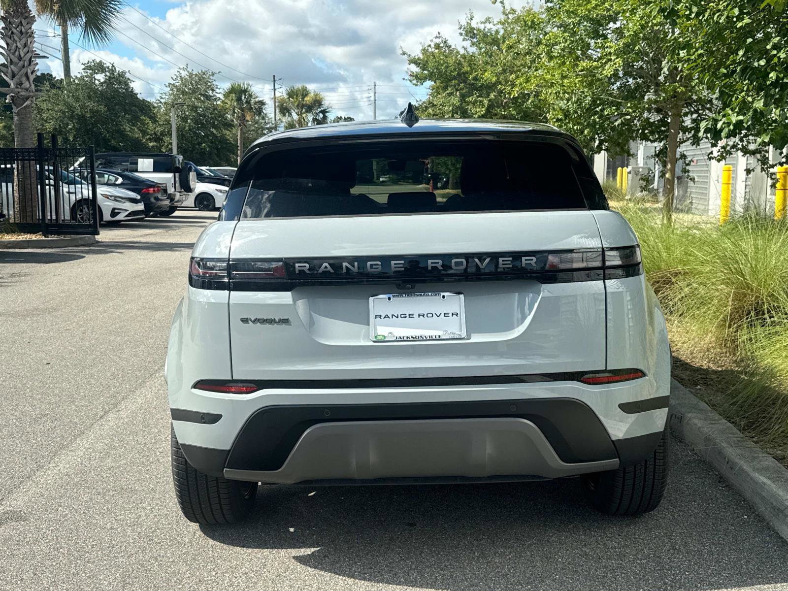 New 2026 Land Rover Range Rover Evoque S image 3