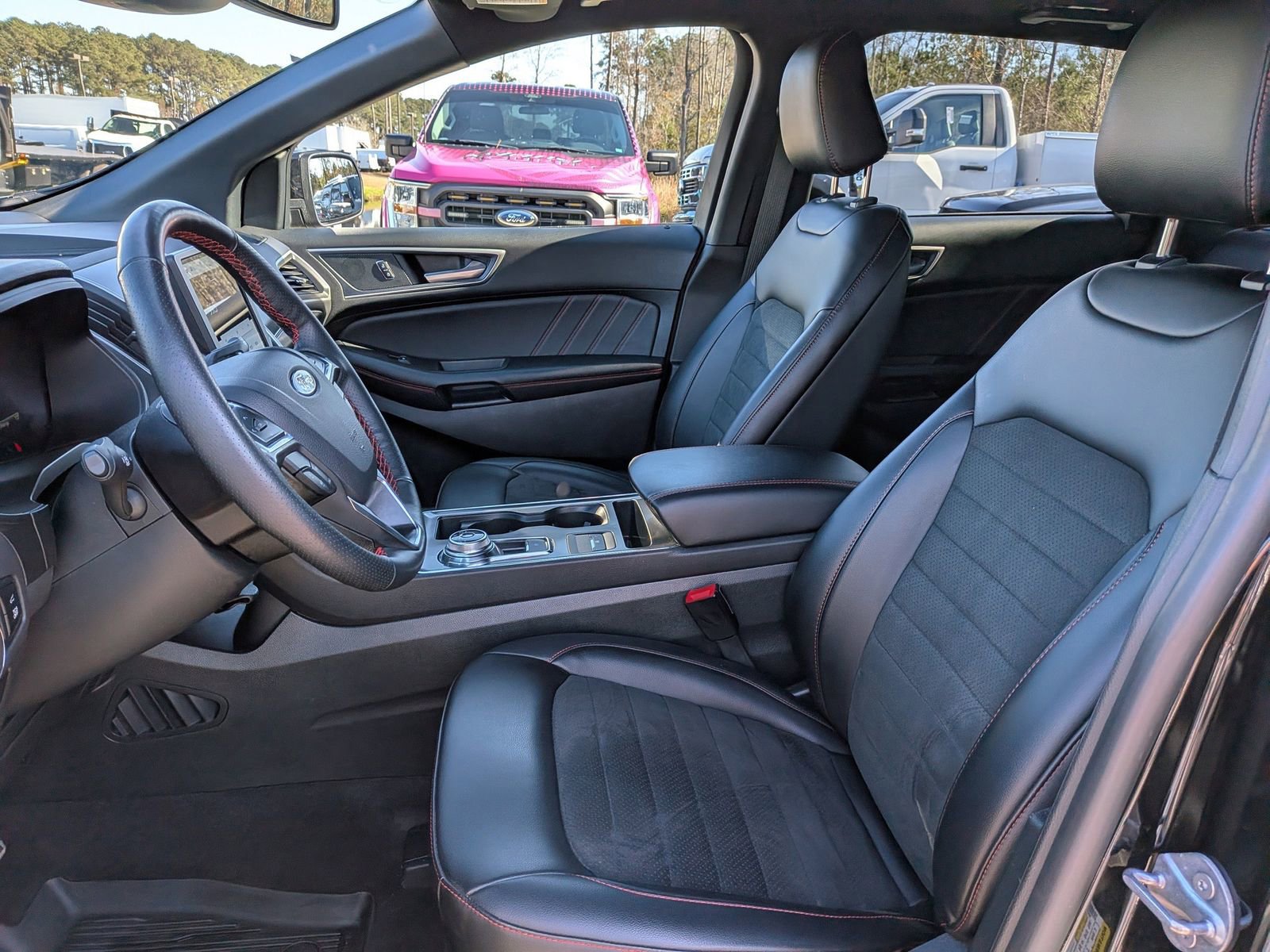 Certified 2024 Ford Edge ST-Line AWD/4WD image 23