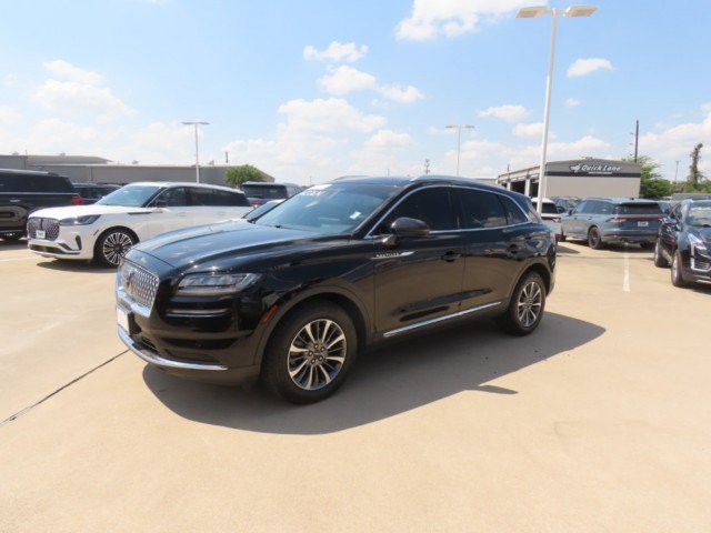 Certified 2023 Lincoln Nautilus AWD w/ Premium Package image 2