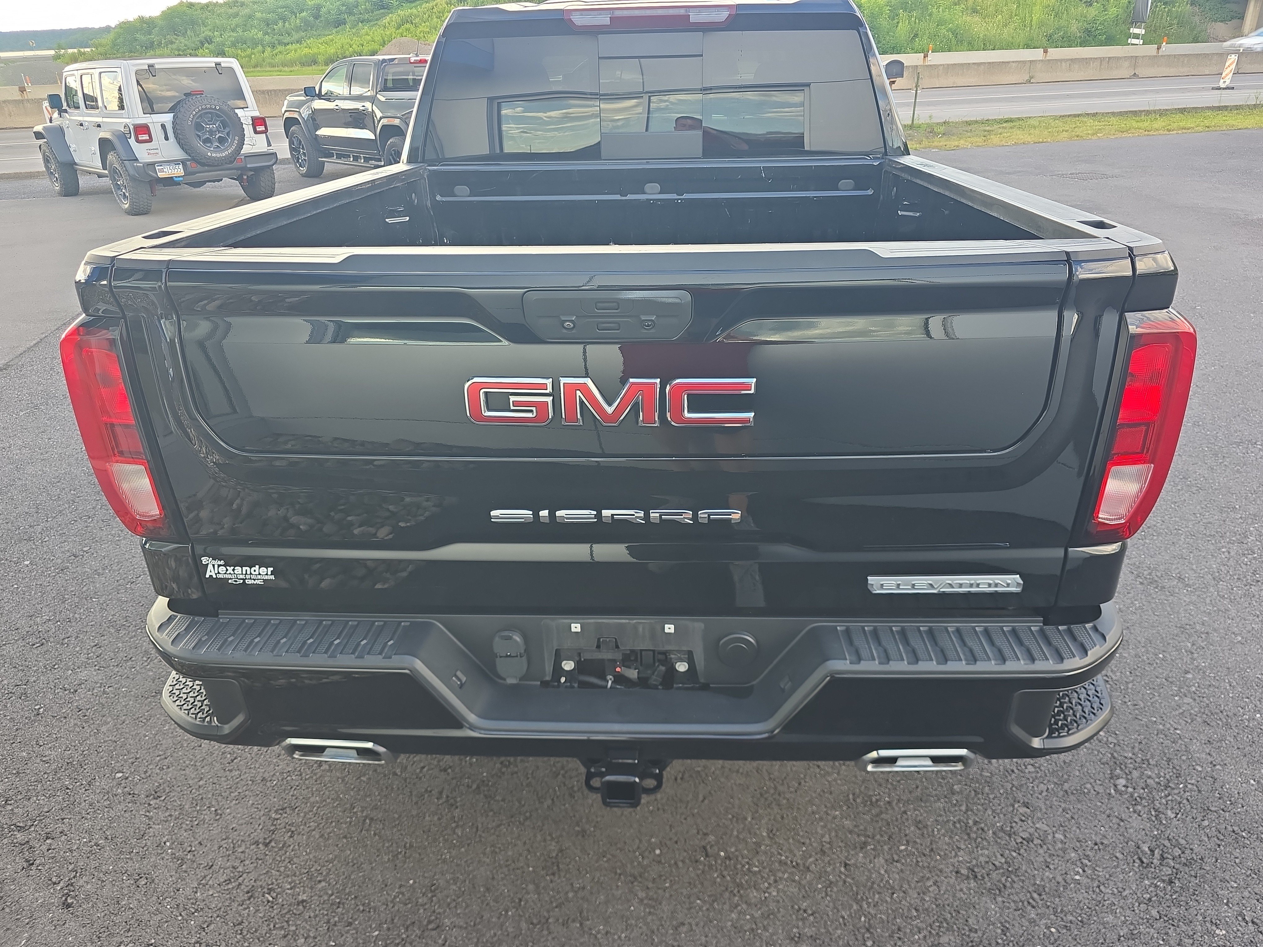 Used 2021 GMC Sierra 1500 Elevation w/ Preferred Package AWD/4WD video 4