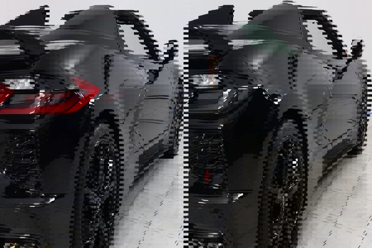 Used 2022 Chevrolet Corvette Stingray Premium Conv w/ Z51 Performance Package image 42