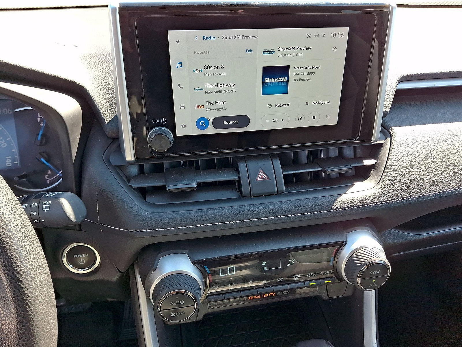 Used 2023 Toyota RAV4 XLE AWD/4WD image 14