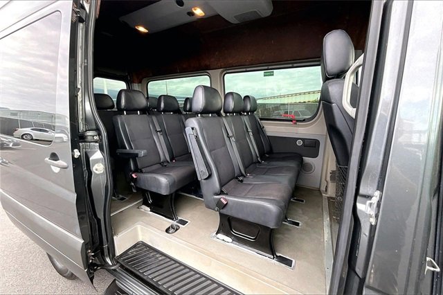 Used 2011 Mercedes-Benz Sprinter 2500 image 29