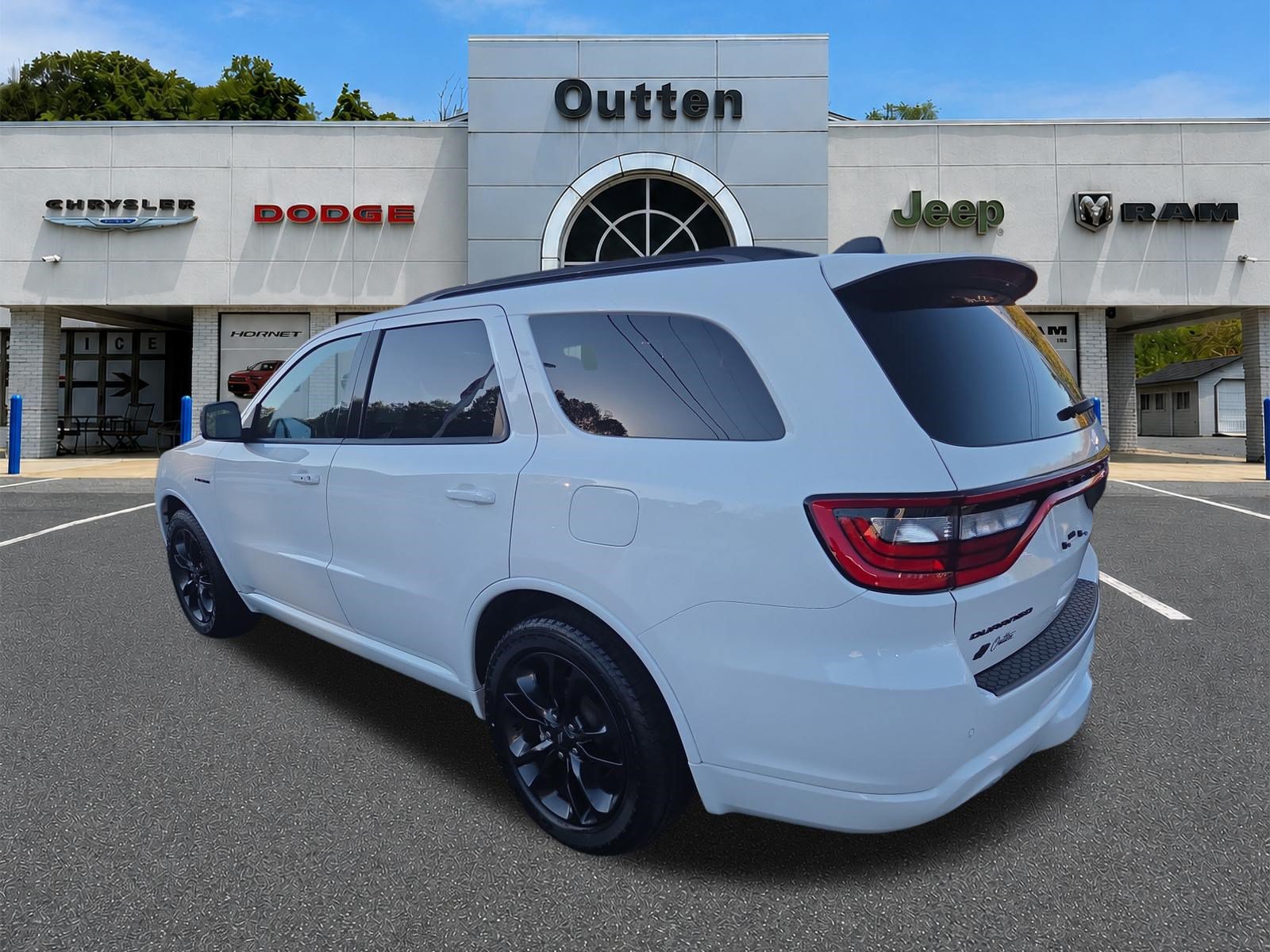 Used 2023 Dodge Durango R/T AWD/4WD image 6