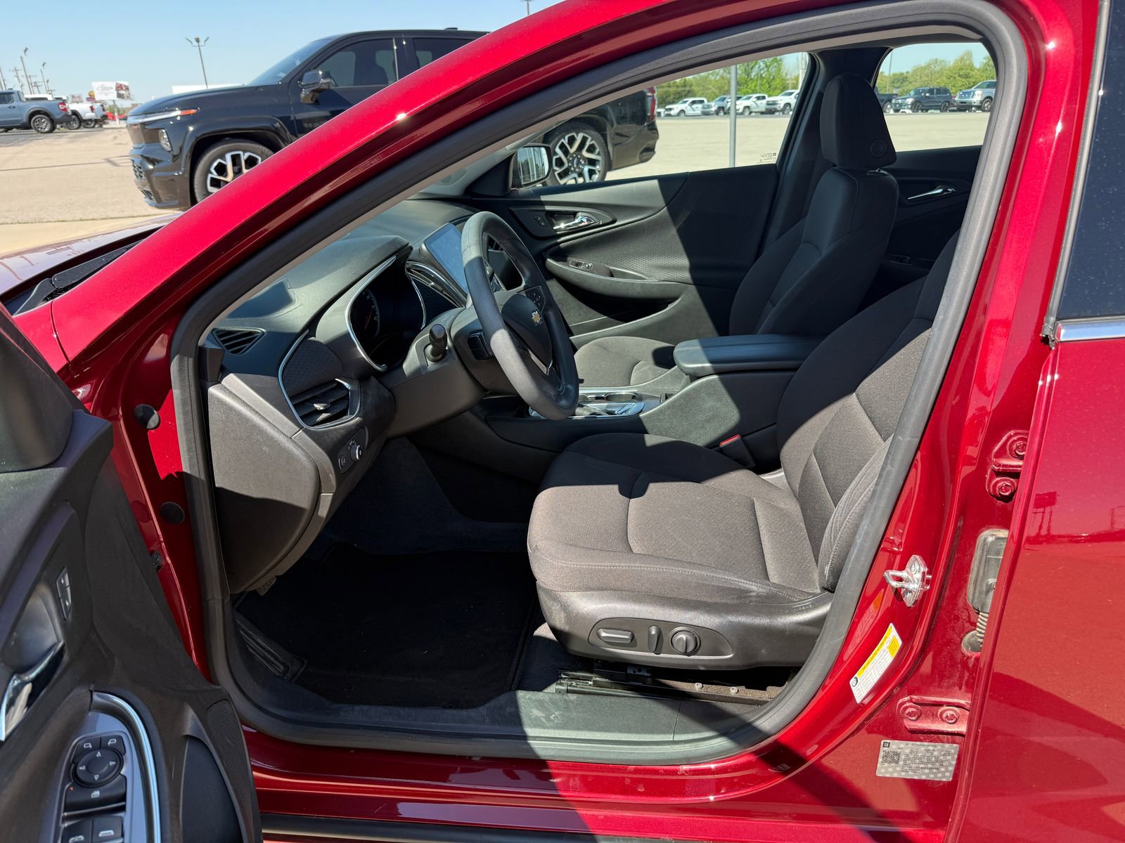 Used 2019 Chevrolet Malibu LT image 11