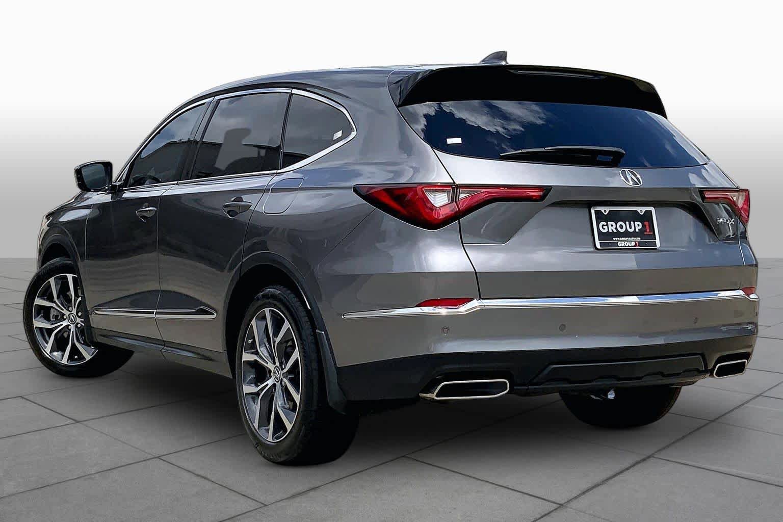 Used 2023 Acura MDX FWD w/ Technology Package image 12