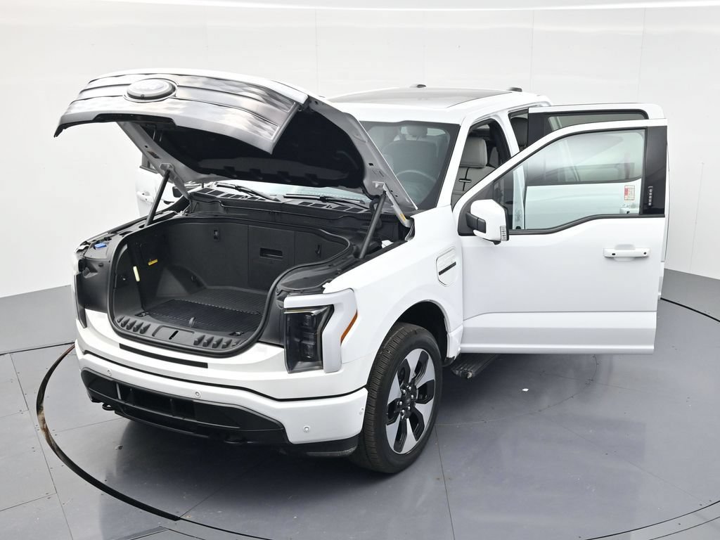 Used 2023 Ford F150 Lightning Platinum AWD/4WD image 51