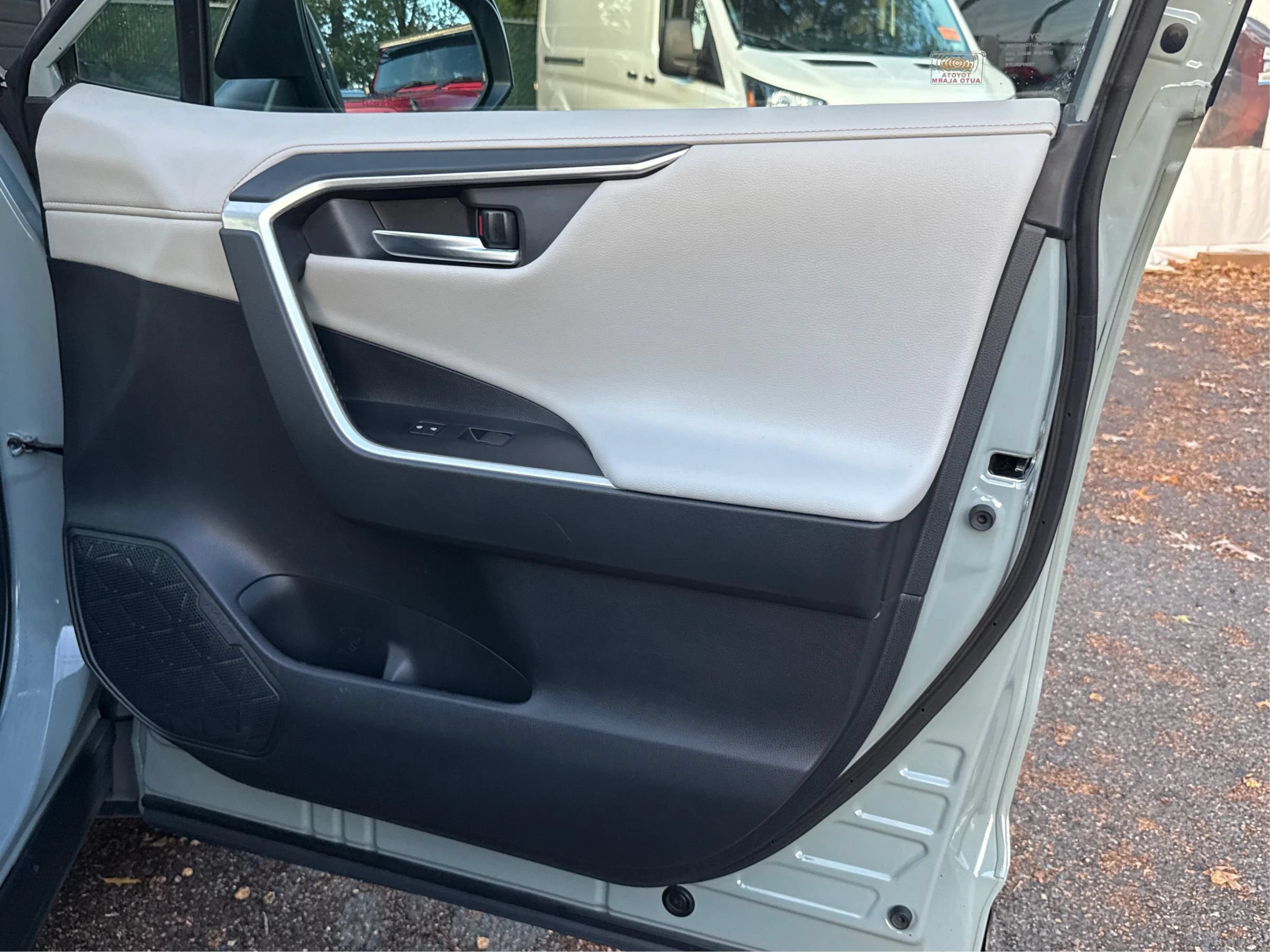 Used 2019 Toyota RAV4 Adventure w/ All Weather Liner Package AWD/4WD image 20