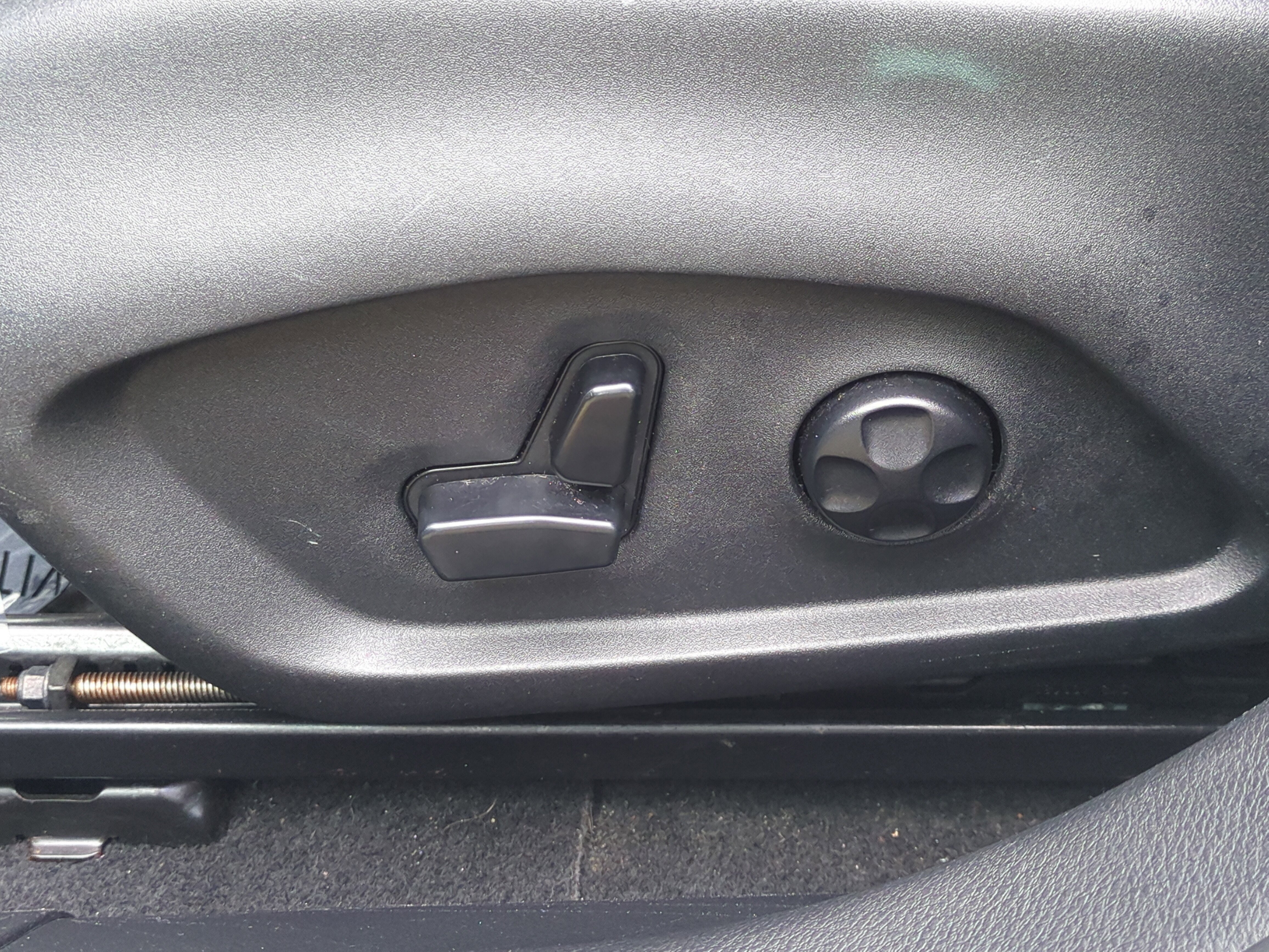 Certified 2018 Jeep Compass Limited w/ Navigation Group image 20