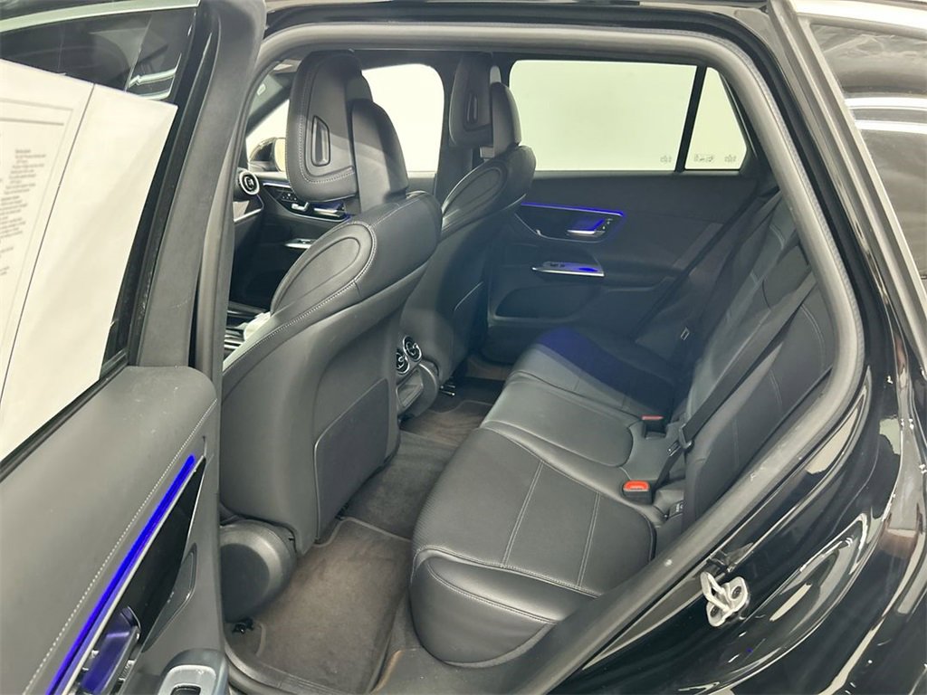 Used 2023 Mercedes-Benz GLC 300 4MATIC image 19