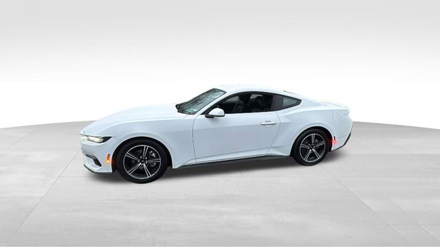 Used 2024 Ford Mustang Premium image 4