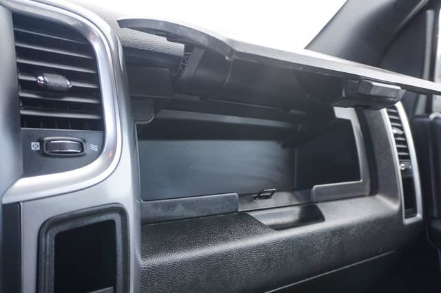 Used 2024 RAM 1500 Warlock AWD/4WD image 27