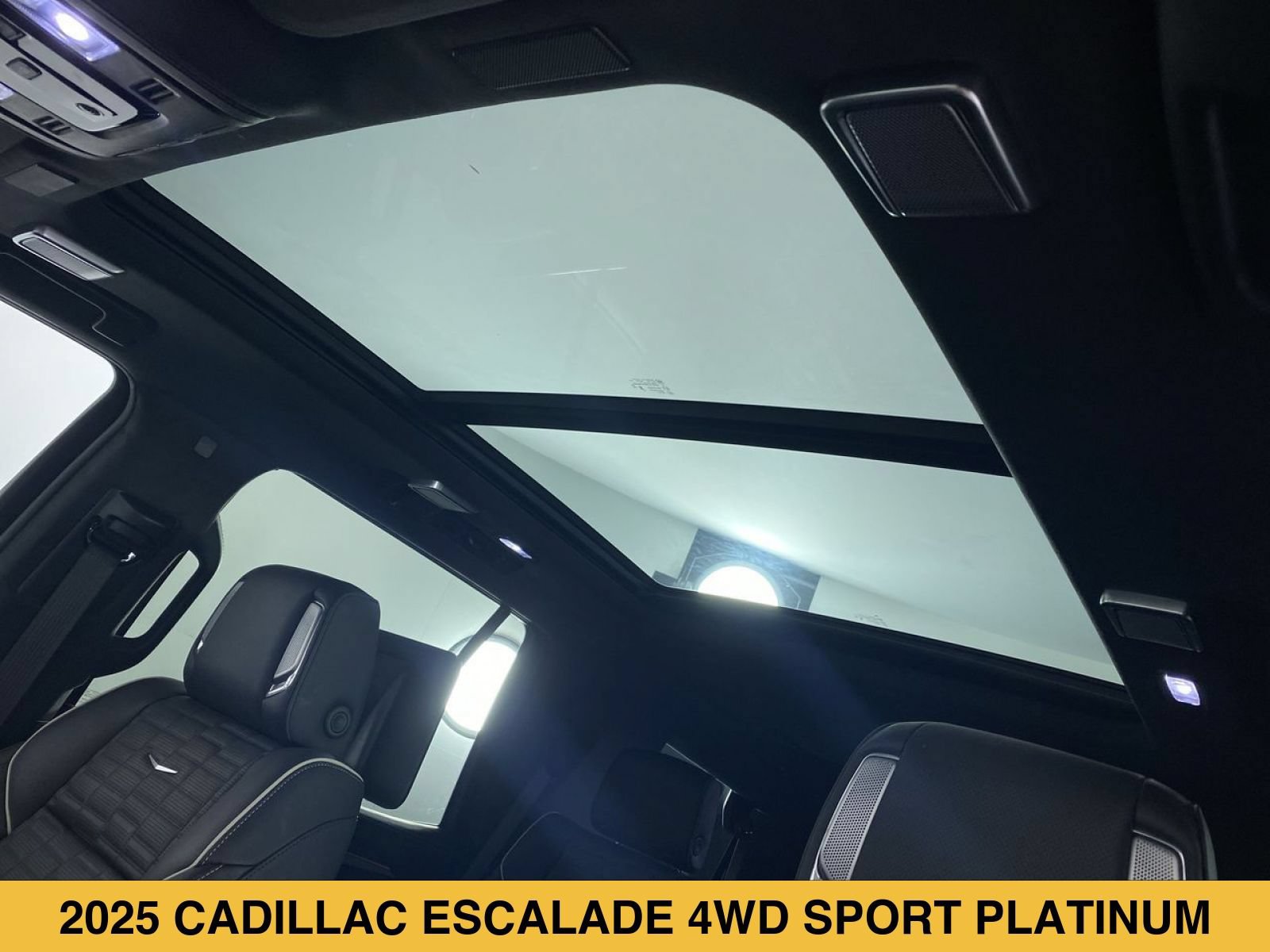 Certified 2025 Cadillac Escalade Sport Platinum w/ LPO, ONYX Package AWD/4WD image 11