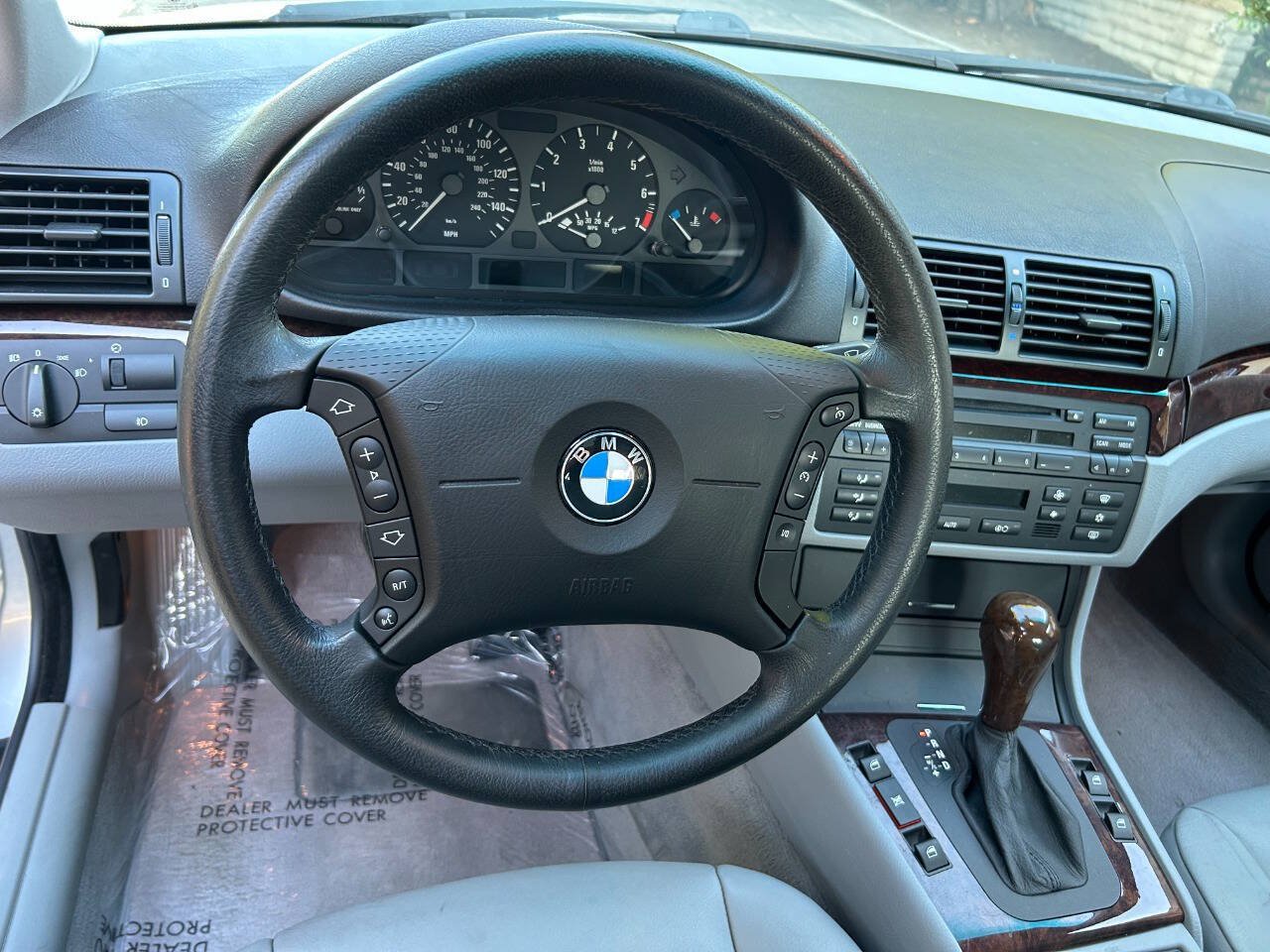 Used 2005 BMW 325i Sedan RWD image 23