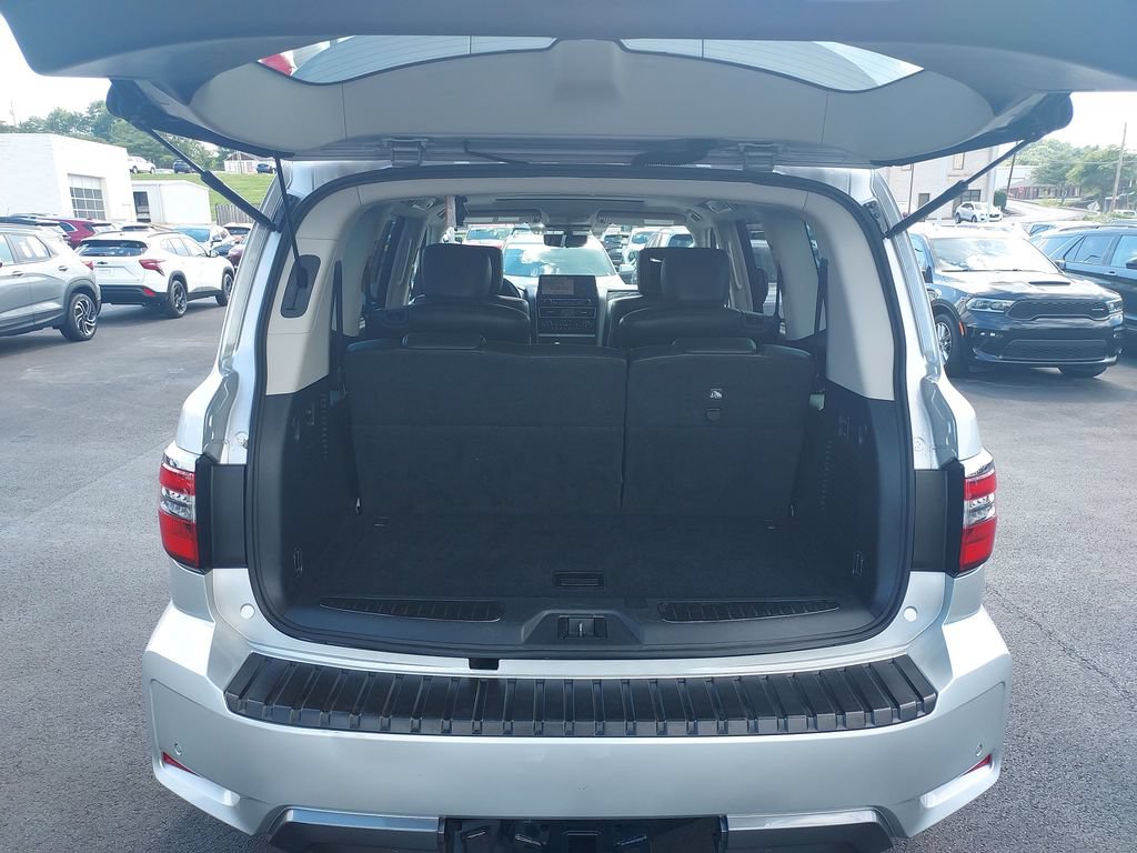 Used 2023 Nissan Armada Platinum w/ Captain's Chairs Package RWD image 9