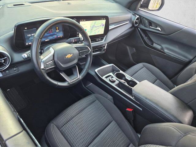 Used 2026 Chevrolet Equinox LT FWD image 10