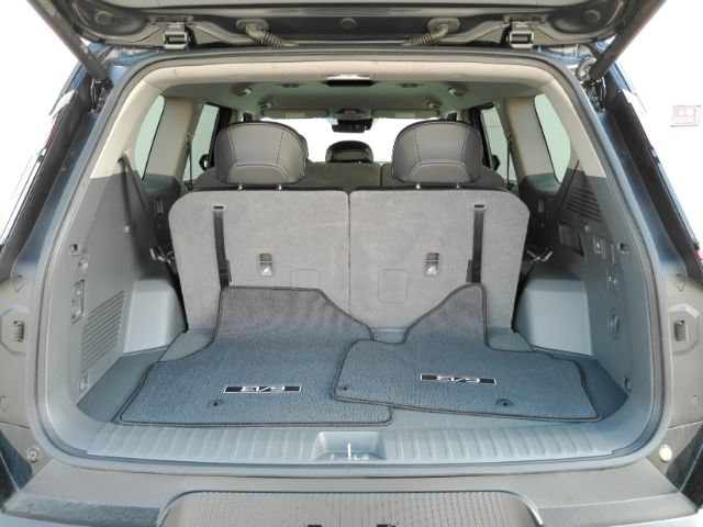 Used 2024 Kia EV9 Light RWD image 25