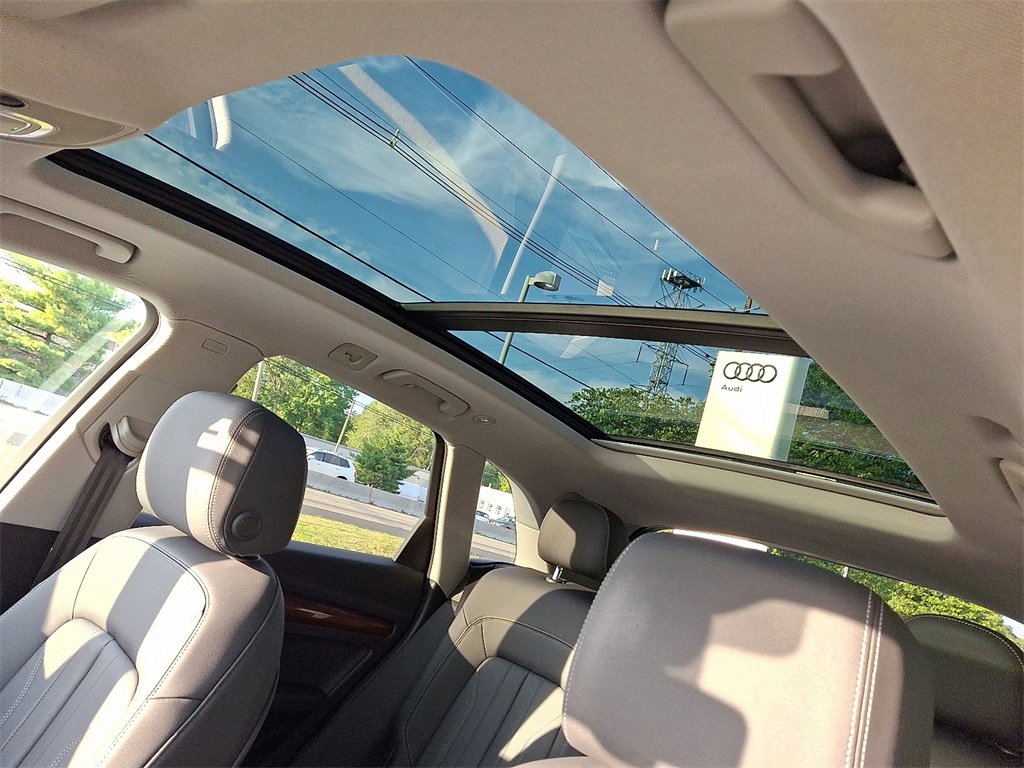 Certified 2023 Audi Q5 2.0T Premium w/ Convenience Package image 19