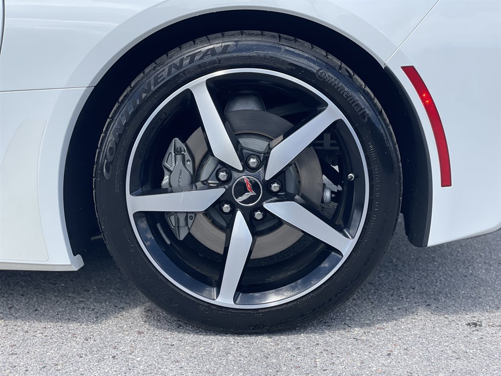 Used 2015 Chevrolet Corvette Stingray Convertible w/ 3LT Preferred Equipment Group RWD image 30