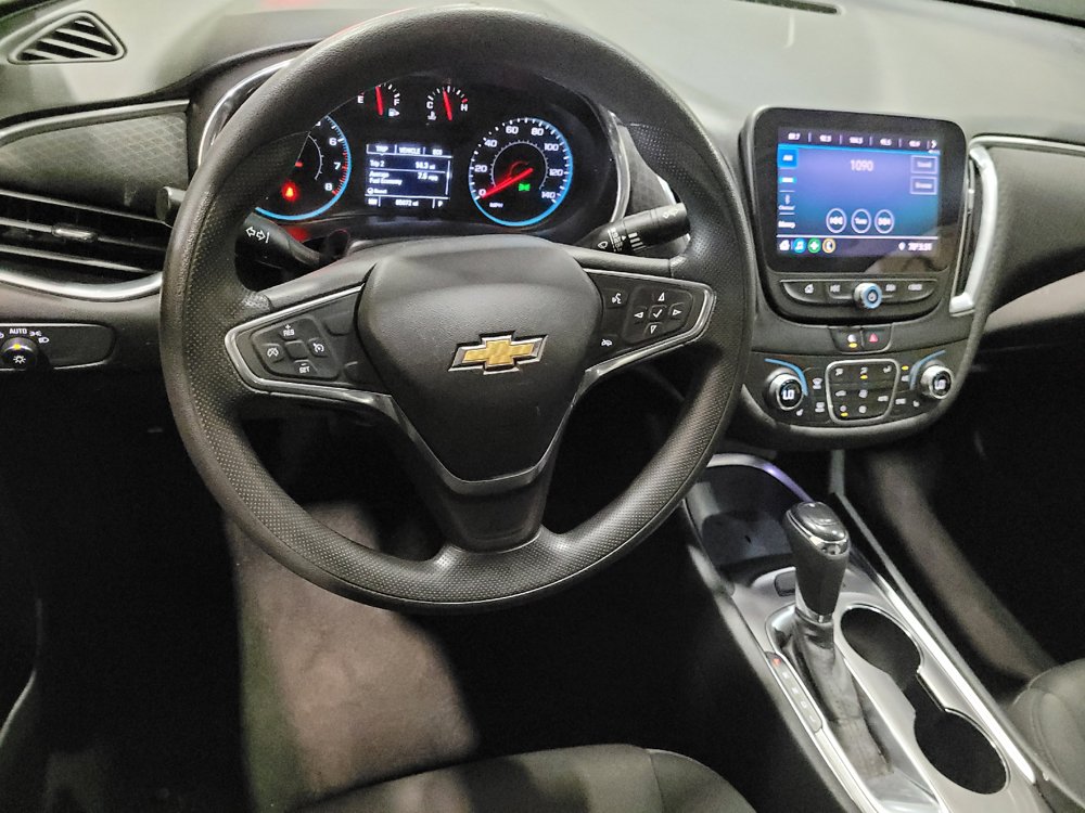 Used 2020 Chevrolet Malibu LT FWD image 22
