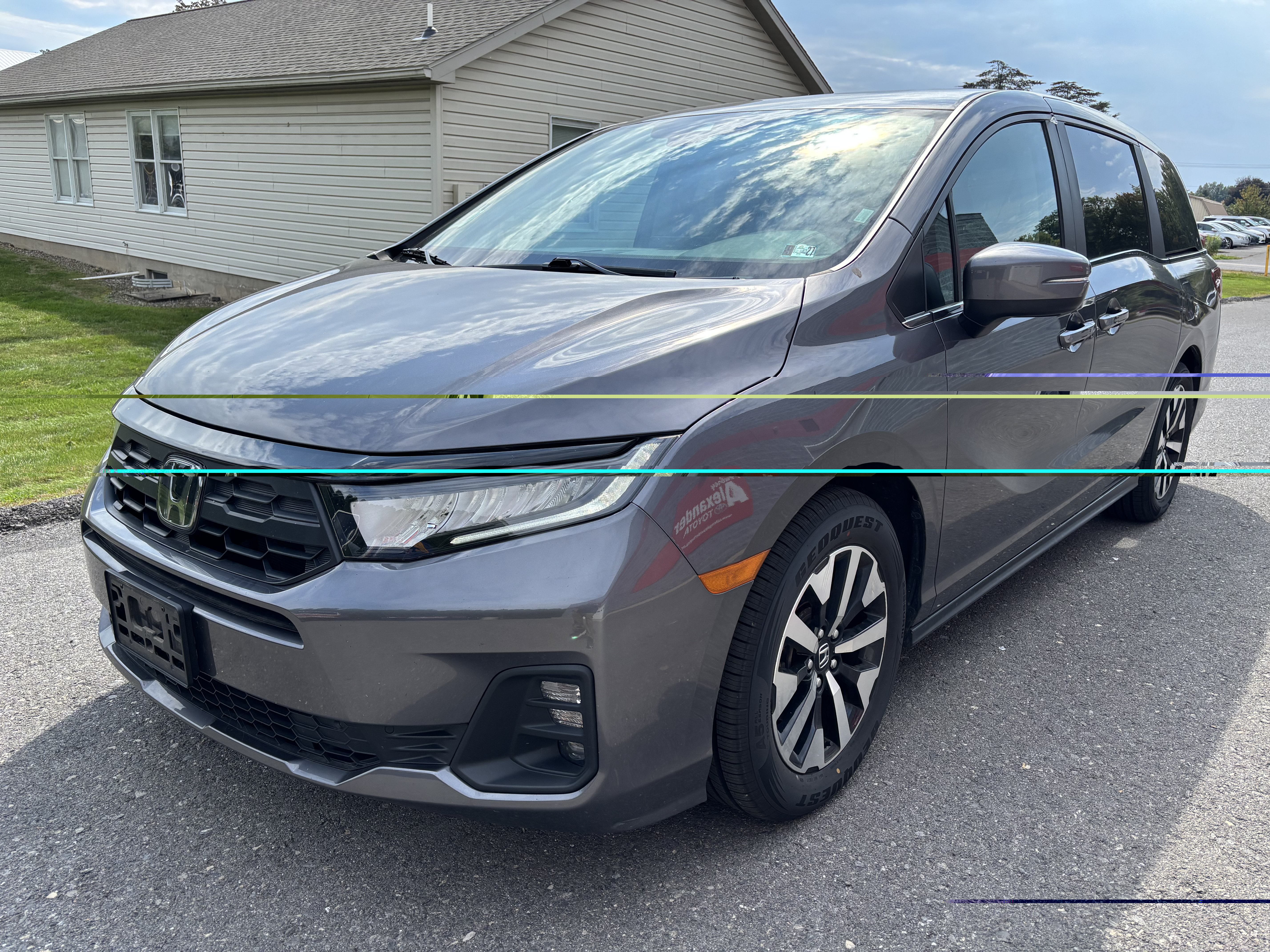 Used 2025 Honda Odyssey EX-L image 9