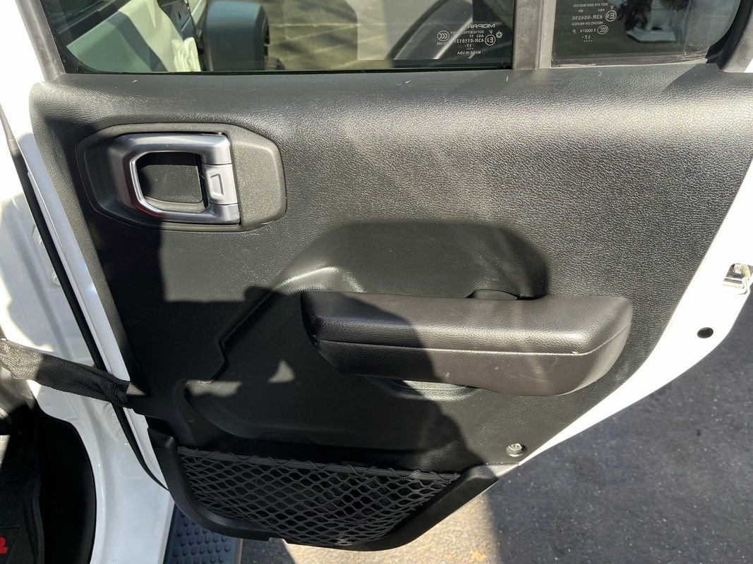 Used 2018 Jeep Wrangler Unlimited Sport S image 19