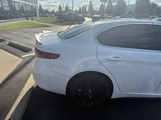 Used 2021 Alfa Romeo Giulia Ti w/ Active Assist 2 Package TI AWD/4WD image 12