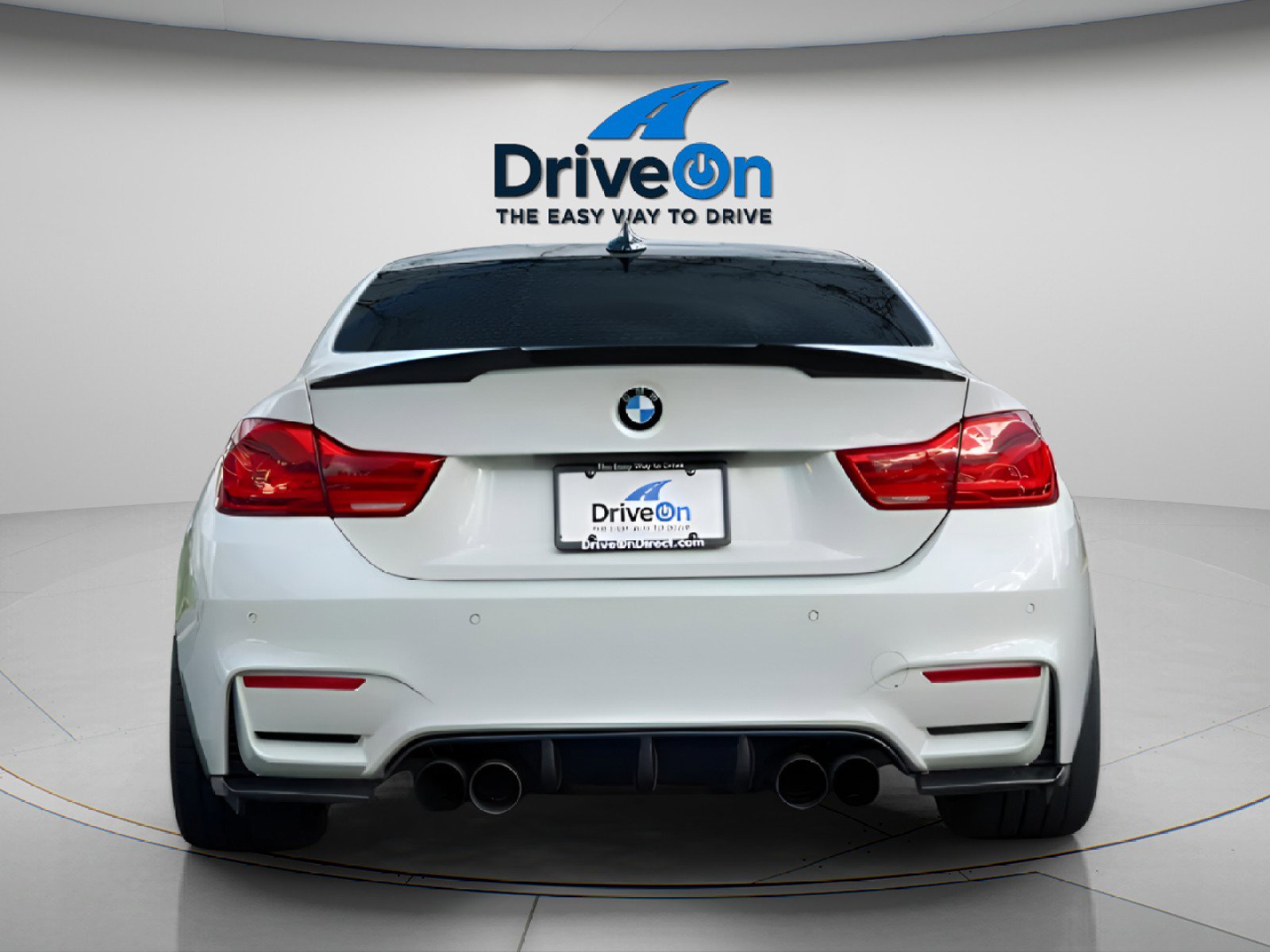 Used 2018 BMW M4 Coupe w/ Competition Package image 12