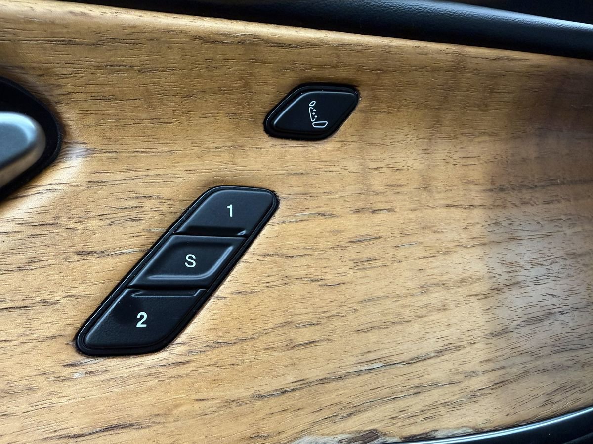 Used 2022 Jeep Grand Cherokee Summit AWD/4WD image 19
