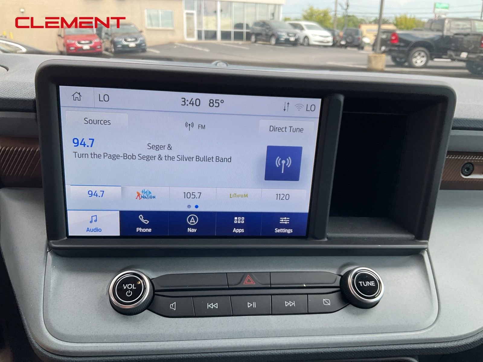 Used 2023 Ford Maverick Lariat w/ Lariat Luxury Package image 12