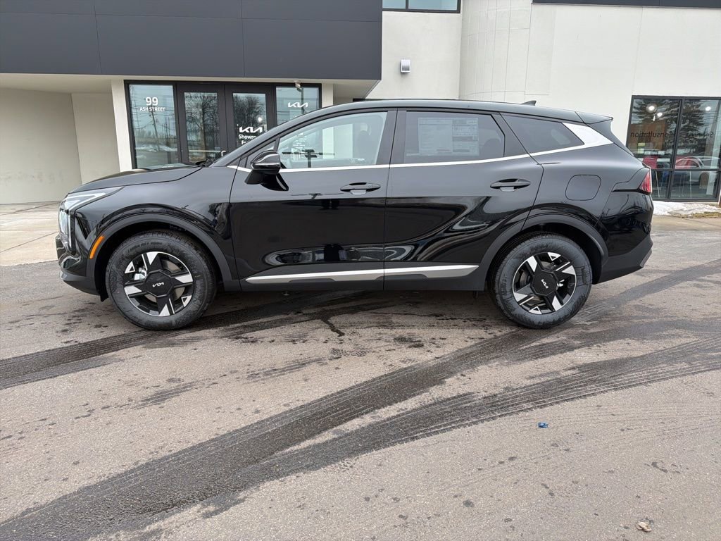 New 2026 Kia Sportage LX image 2