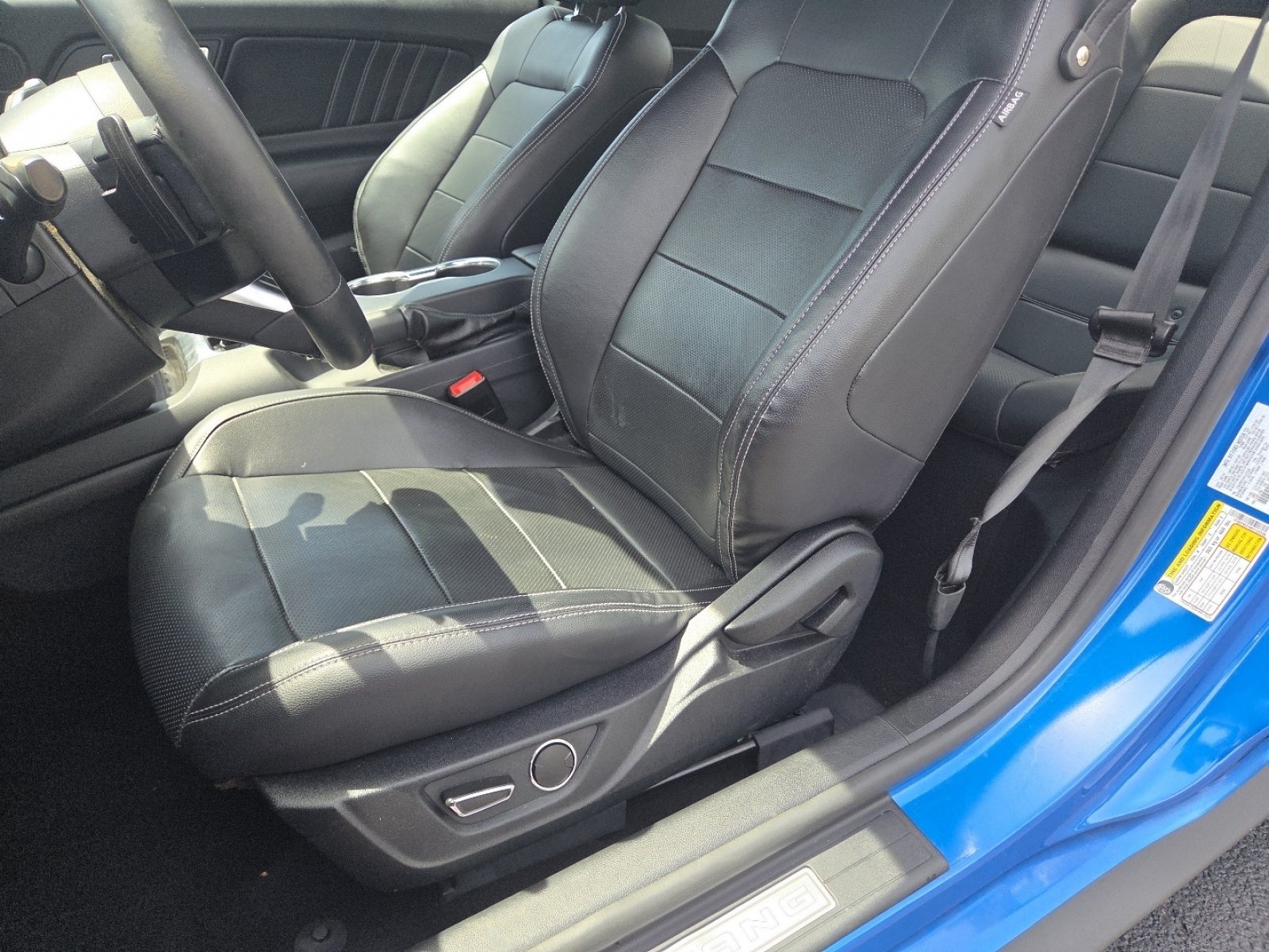 Used 2019 Ford Mustang GT Premium w/ GT Performance Package RWD image 19
