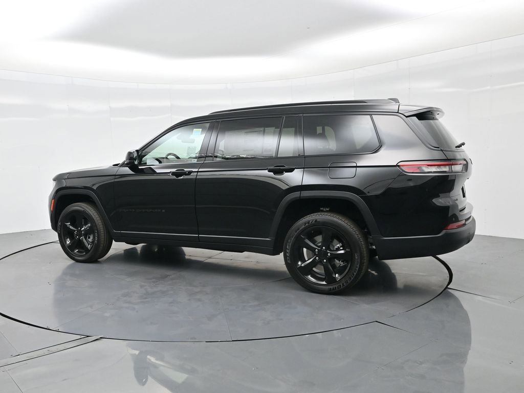 New 2025 Jeep Grand Cherokee L Altitude image 9
