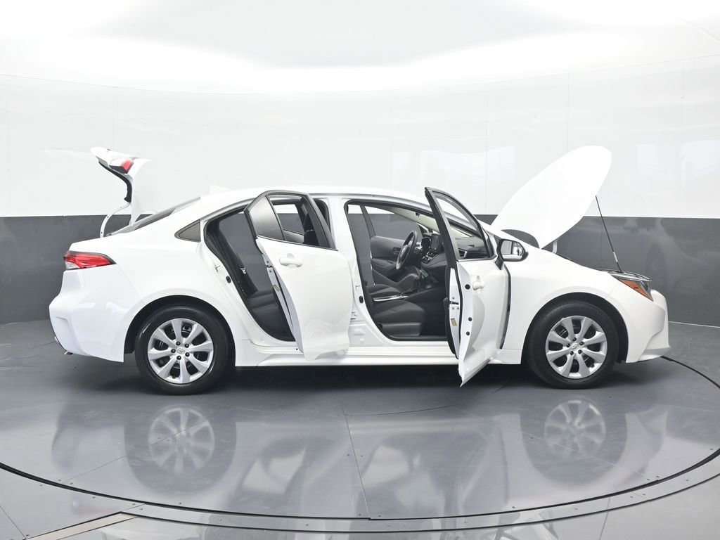 Used 2022 Toyota Corolla LE image 68