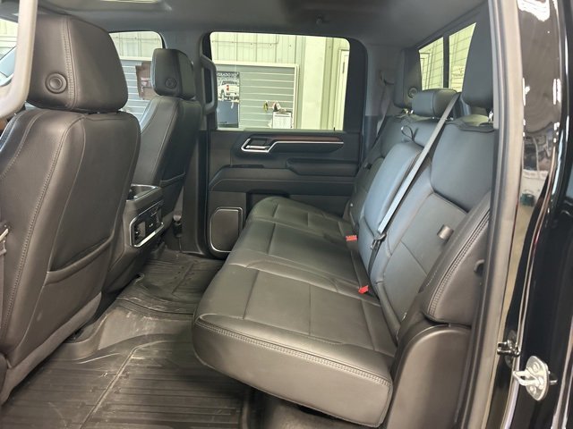 Used 2025 GMC Sierra 3500 Denali w/ Denali Reserve Package image 34