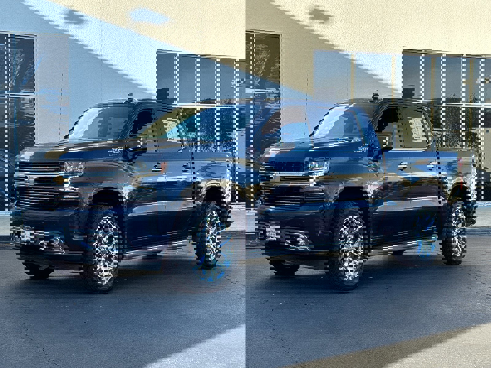 Certified 2021 Chevrolet Silverado 1500 High Country w/ Technology Package image 2