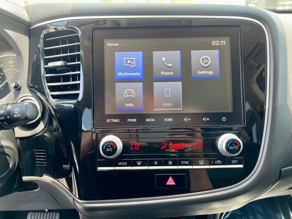 Used 2020 Mitsubishi Outlander SEL image 15