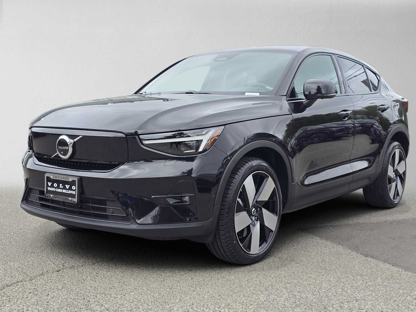 Certified 2023 Volvo C40 P8 Recharge Ultimate w/ Protection Package Premier AWD/4WD image 8