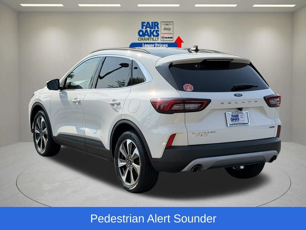 Used 2023 Ford Escape Platinum AWD/4WD image 10