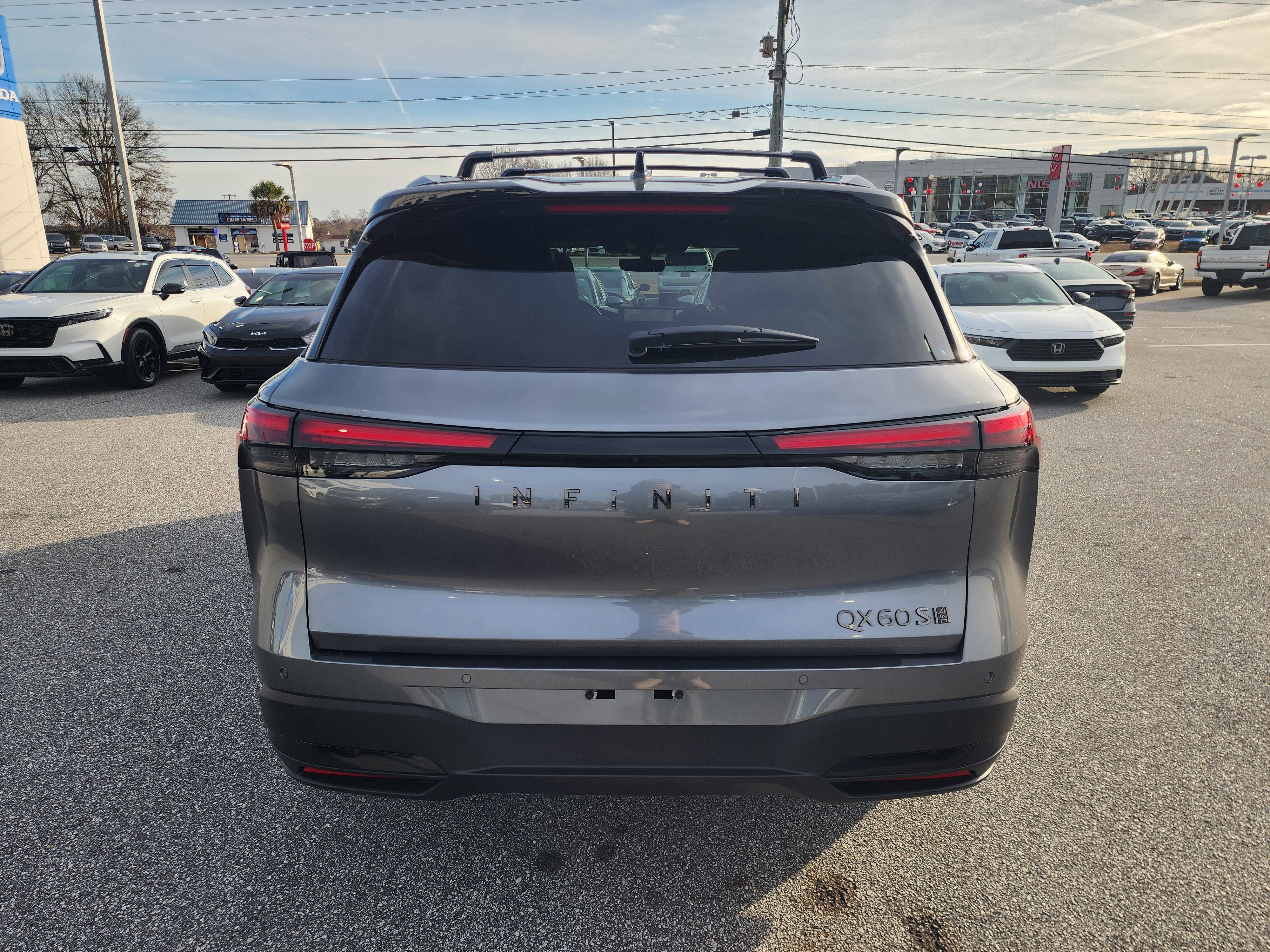 Used 2026 INFINITI QX60 Sport w/ Dark Cargo Package image 5