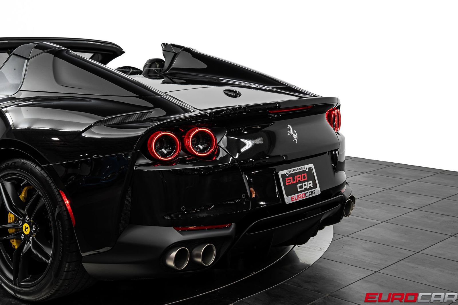 Used 2022 Ferrari 812 GTS RWD image 19