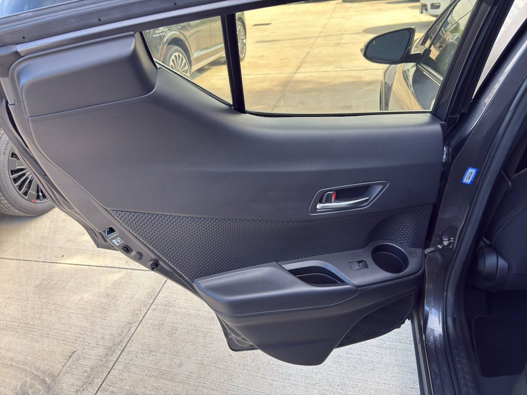 Used 2021 Toyota C-HR LE FWD image 23