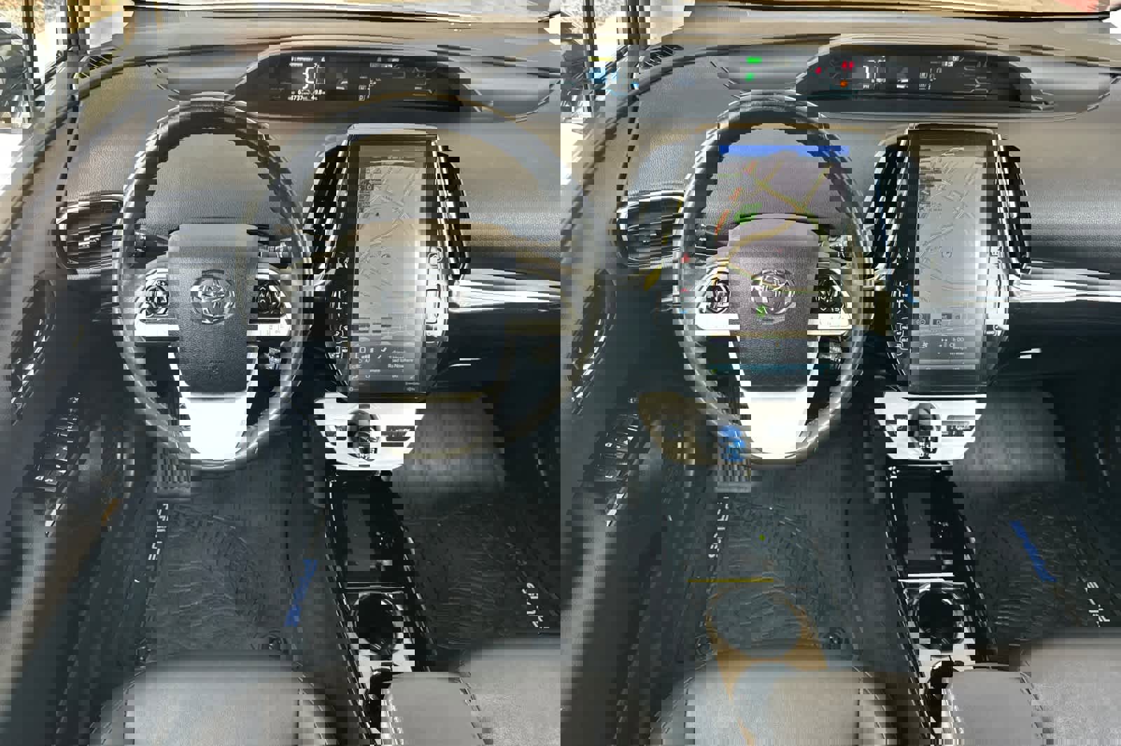 Used 2017 Toyota Prius Prime Premium image 15