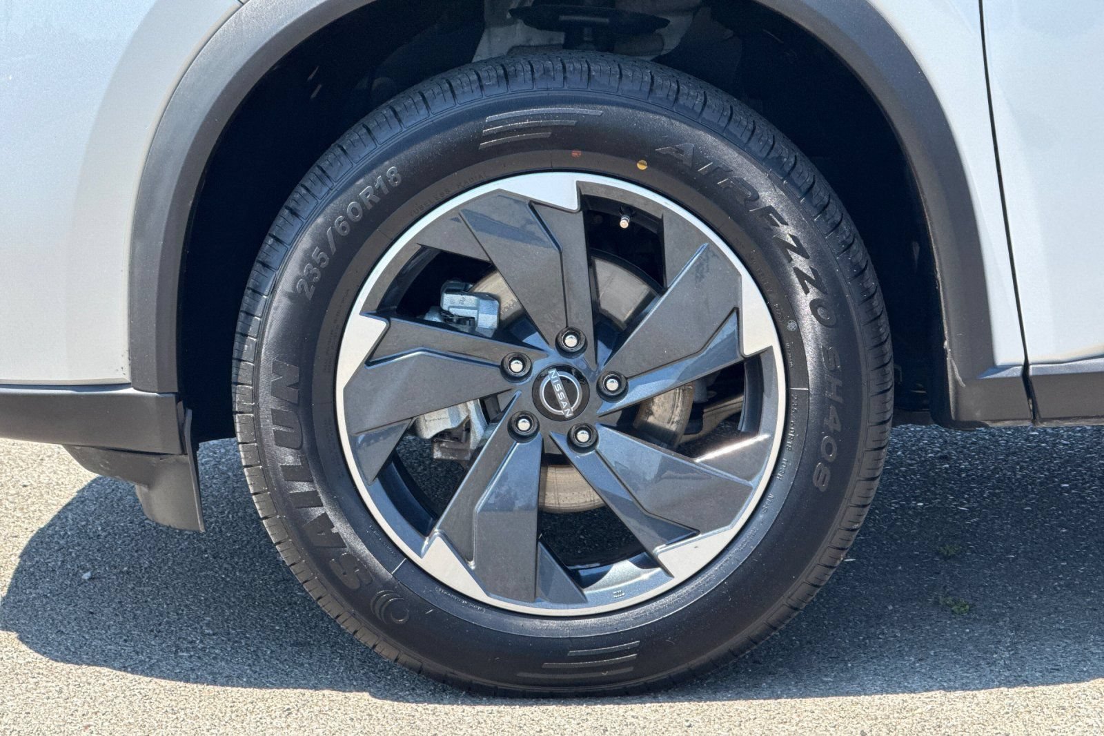 Certified 2024 Nissan Rogue SV AWD/4WD image 35