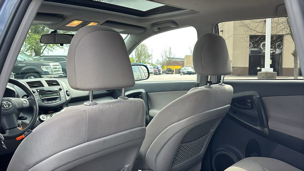 Used 2011 Toyota RAV4 4WD w/ Upgrade Value Pkg image 32
