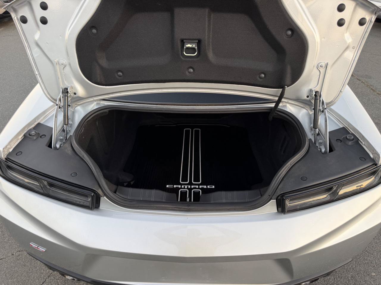 Used 2018 Chevrolet Camaro LT w/ Redline Edition RWD image 11