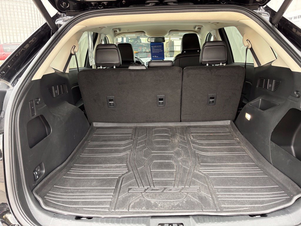 Used 2024 Ford Edge SEL w/ Convenience Package AWD/4WD image 8