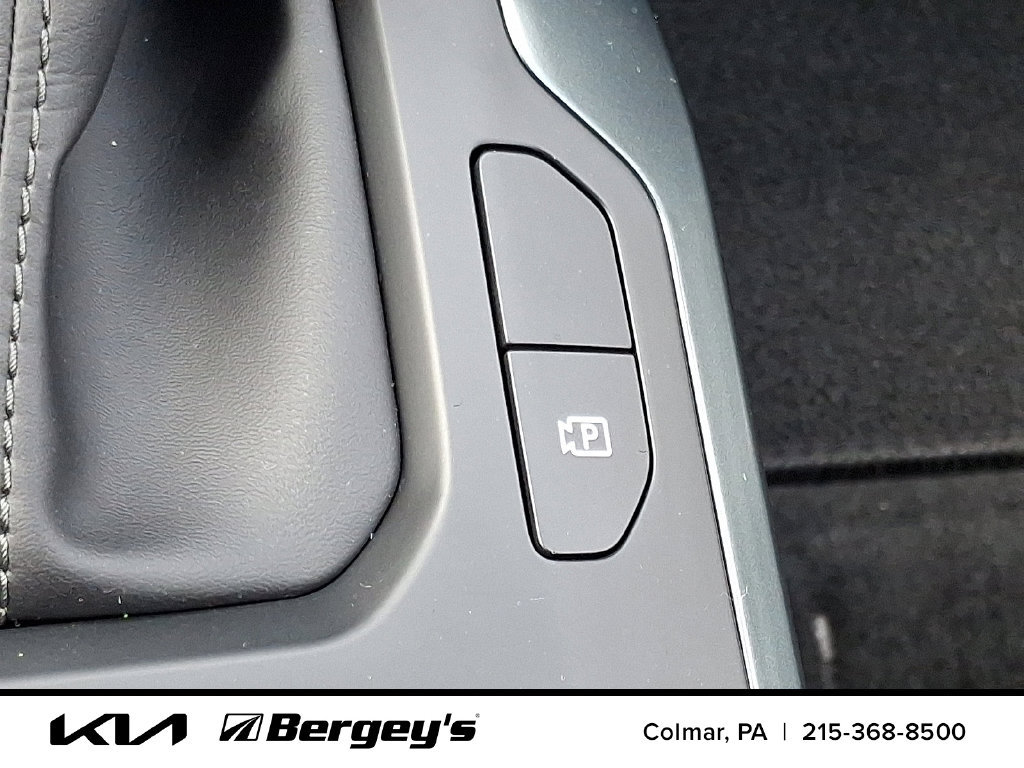 Certified 2025 Kia K4 FWD image 18