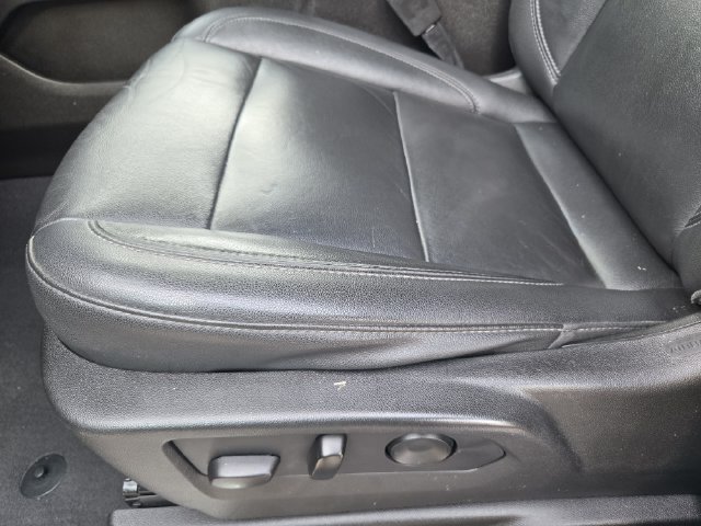 Used 2021 Chevrolet Suburban LT AWD/4WD image 21