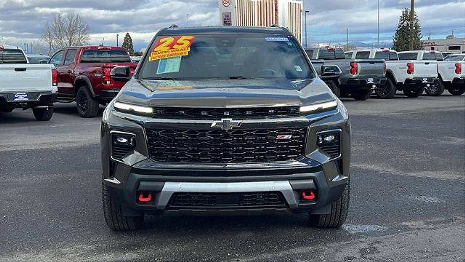 Certified 2025 Chevrolet Traverse Z71 w/ Enhanced Driving Package image 2